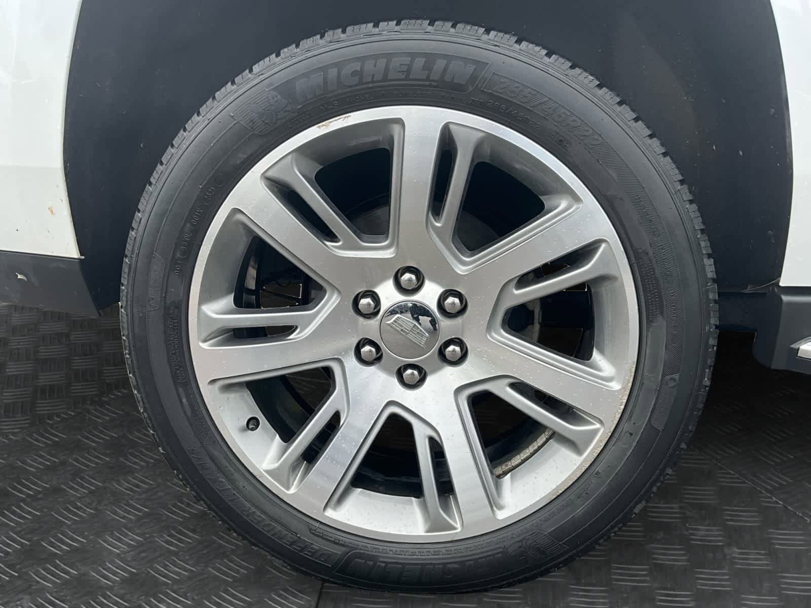 Used 2017 Cadillac Escalade Premium Luxury AWD/4WD image 14