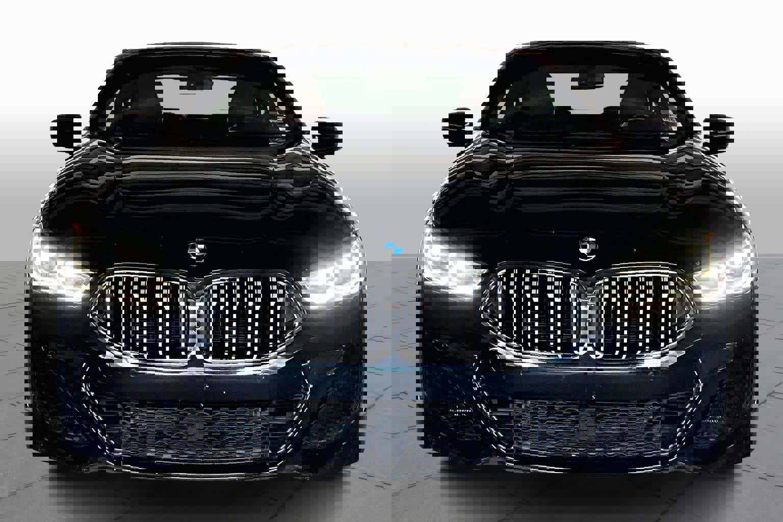 Used 2020 BMW 840i Coupe w/ M Sport Package image 3