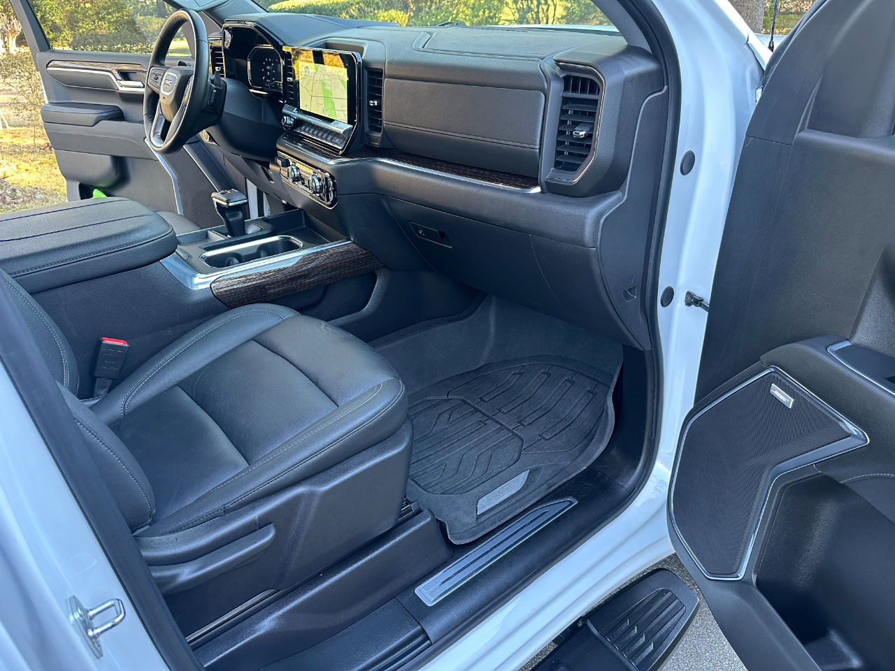 Used 2024 GMC Sierra 1500 Elevation w/ Elevation Premium Package image 26