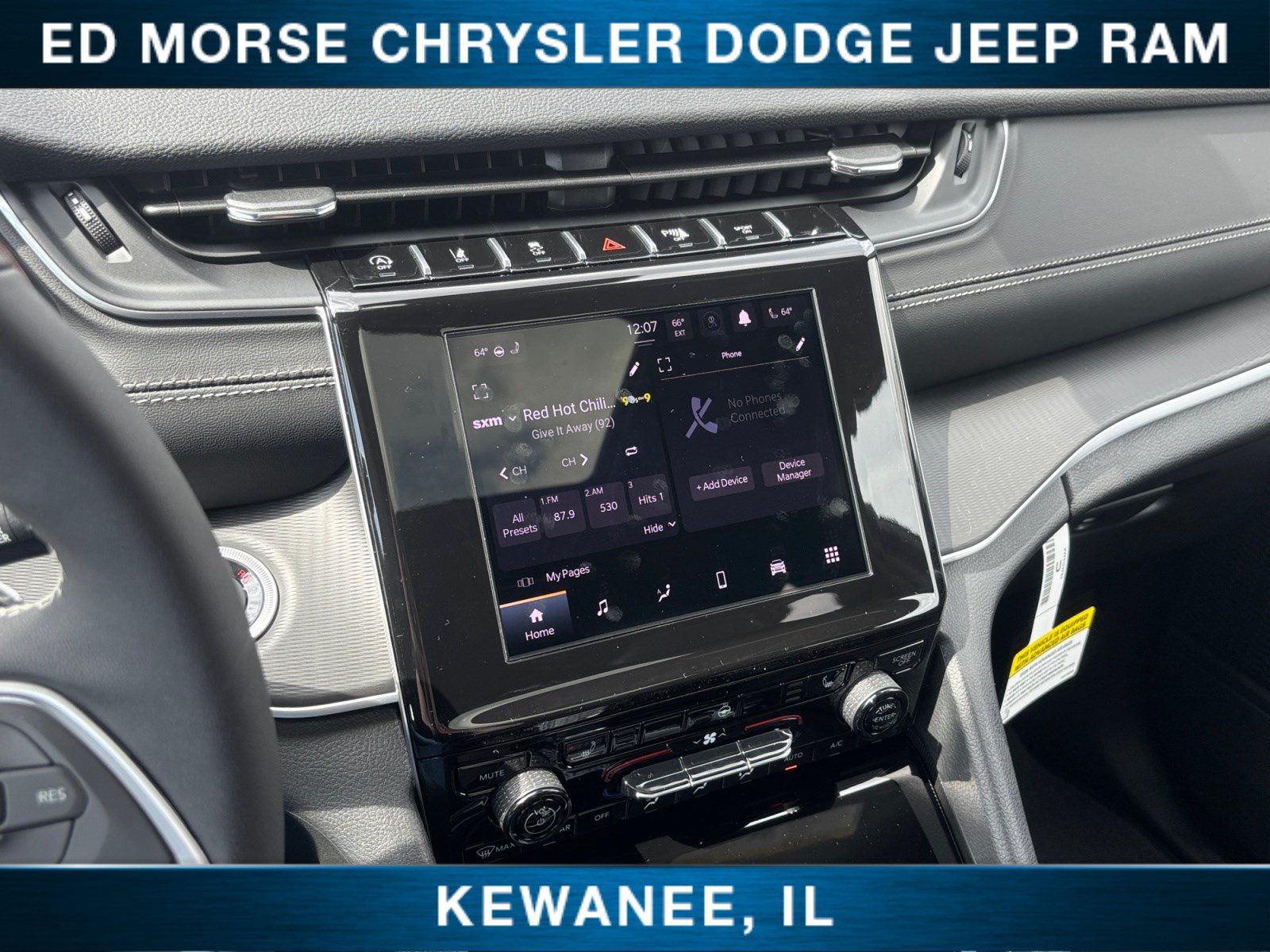New 2026 Jeep Grand Cherokee Laredo X AWD/4WD image 28
