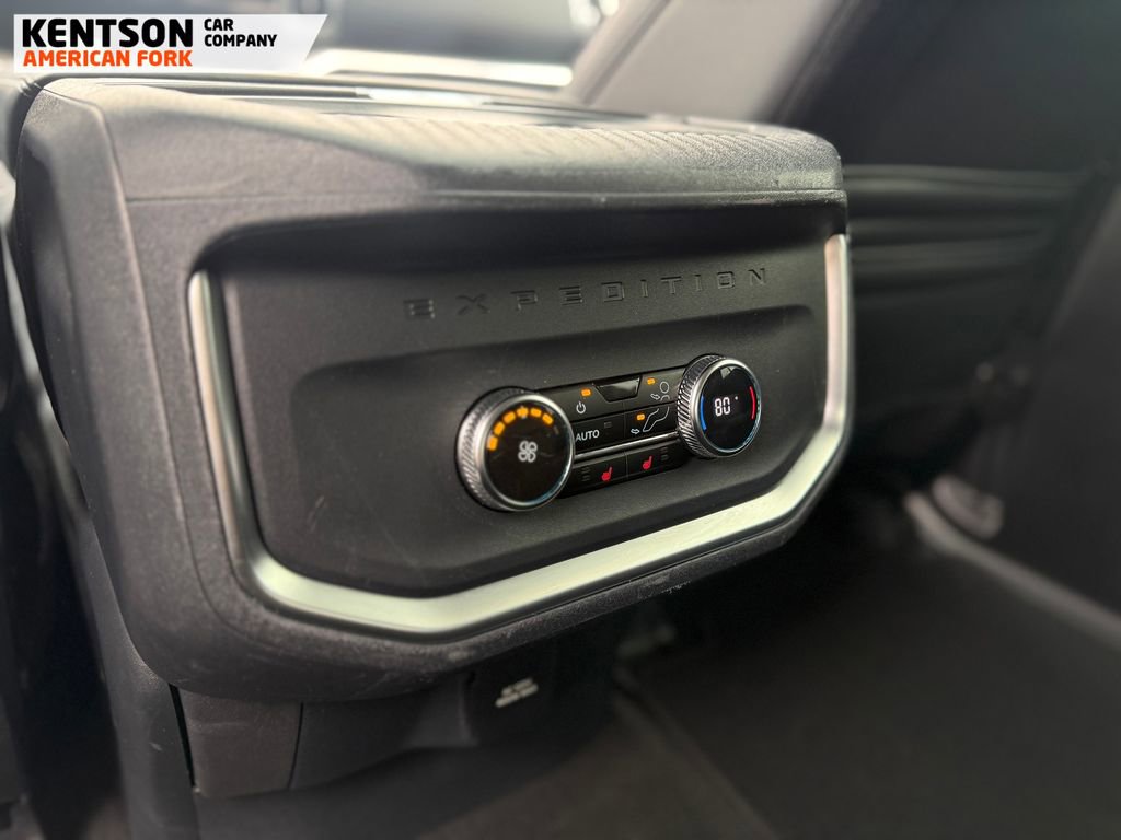 Used 2025 Ford Expedition Platinum AWD/4WD image 40