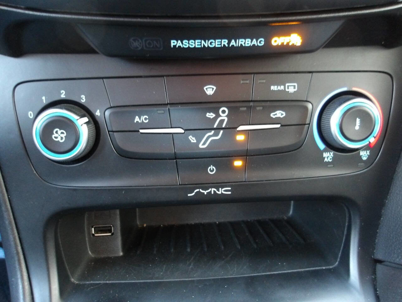 Used 2018 Ford Focus S image 16