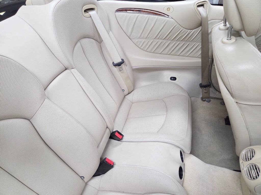 Used 2008 Mercedes-Benz CLK 350 Cabriolet image 39