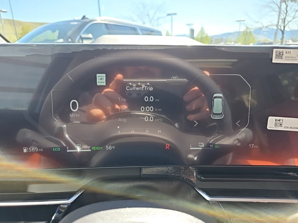 New 2025 Kia Carnival SX Prestige image 17