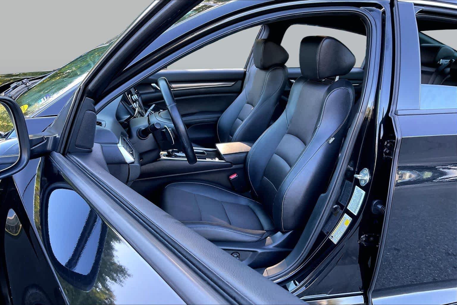 Used 2020 Honda Accord Sport image 7