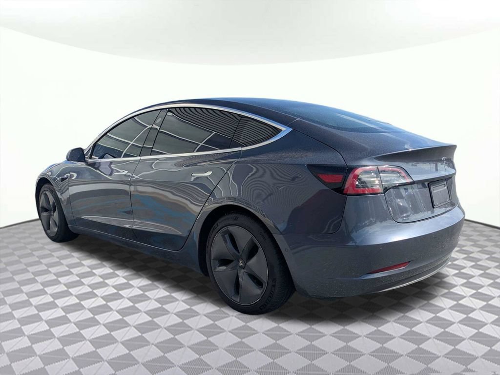 Used 2020 Tesla Model 3 Standard Range Plus RWD image 5