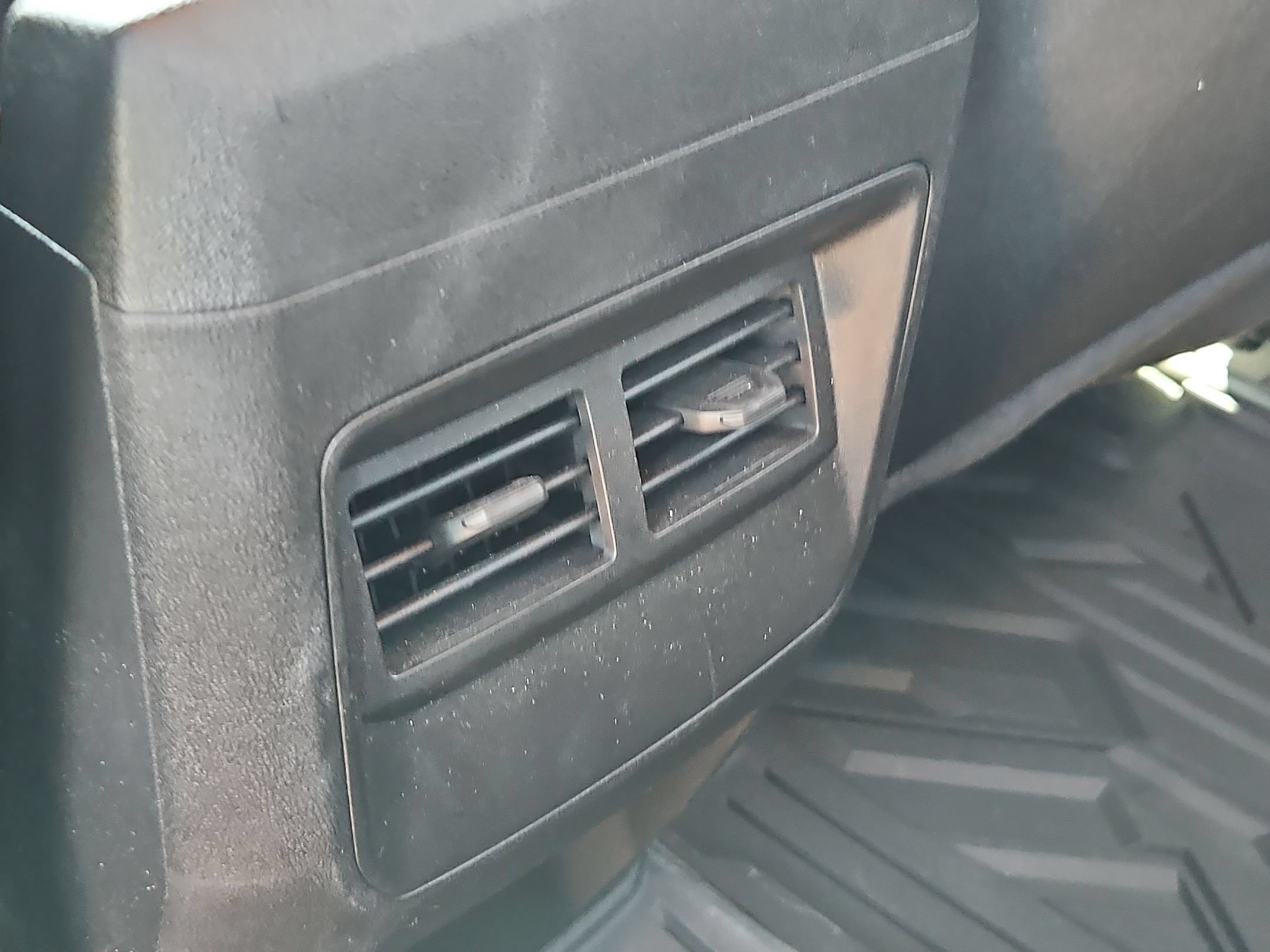 Used 2025 Chevrolet Colorado Trail Boss AWD/4WD image 22