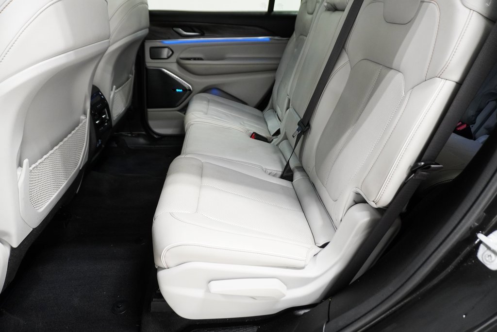 Certified 2022 Jeep Grand Cherokee L Overland w/ MOPAR Finishing Package image 19