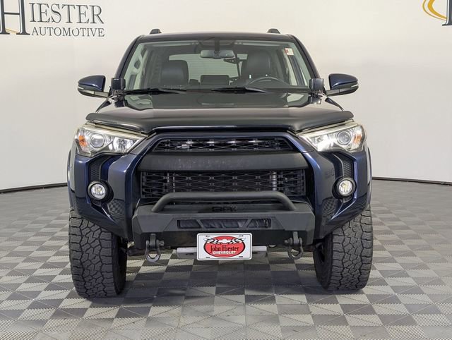 Used 2017 Toyota 4Runner SR5 Premium image 3