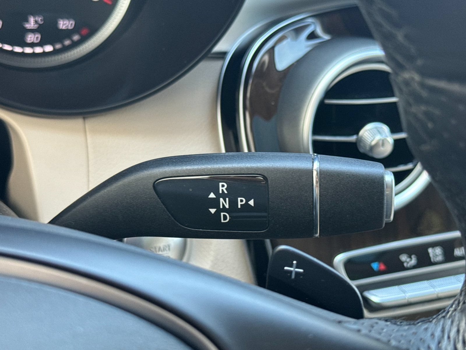 Used 2016 Mercedes-Benz GLC 300 4MATIC image 20