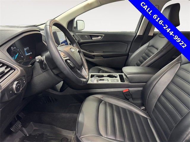 Used 2022 Ford Edge SEL w/ Convenience Package image 5