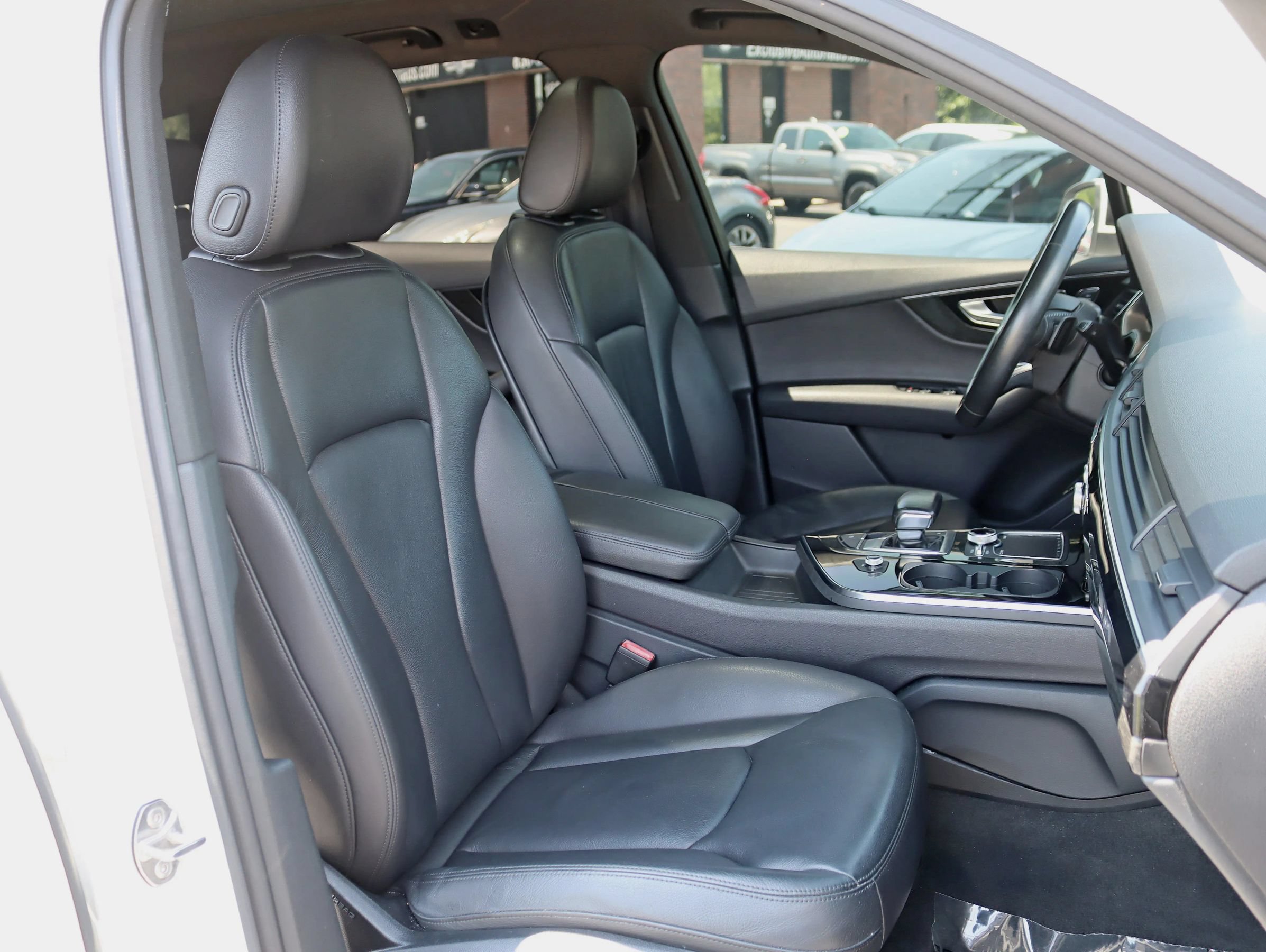 Used 2017 Audi Q7 2.0T Premium Plus w/ Premium Plus Package AWD/4WD image 31