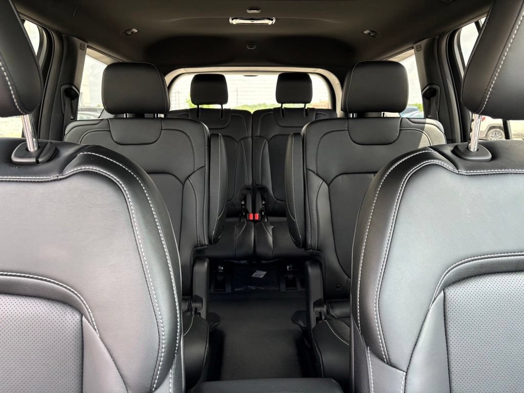 New 2026 Jeep Grand Cherokee L Limited AWD/4WD image 15