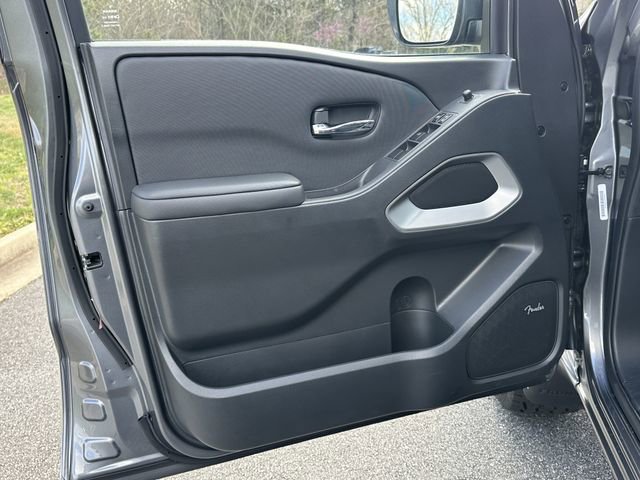 Certified 2023 Nissan Frontier SV w/ SV Convenience Package image 11