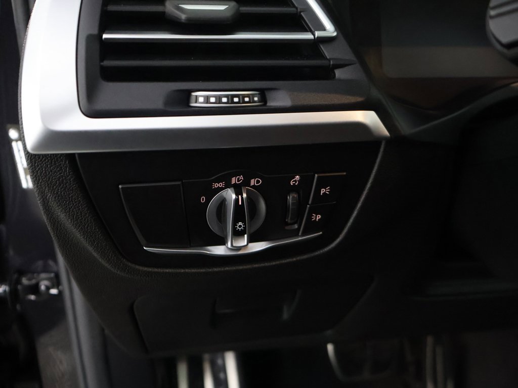 Used 2023 BMW X3 M40i w/ Premium Package image 36