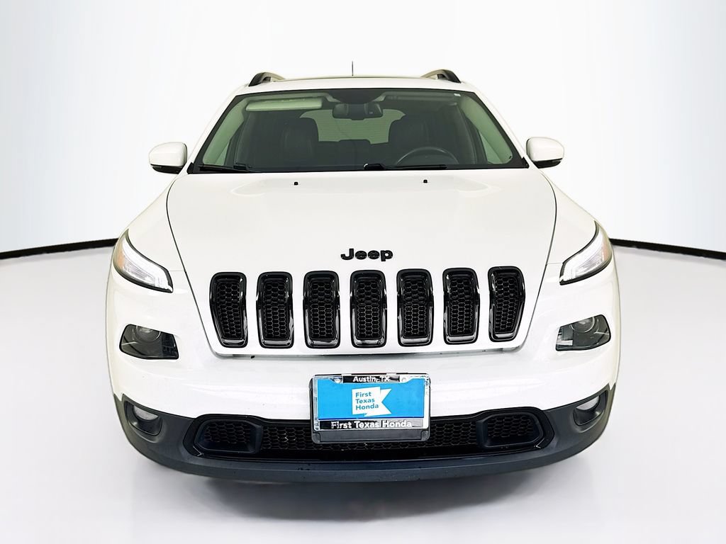 Used 2017 Jeep Cherokee High Altitude w/ Luxury Group AWD/4WD image 2