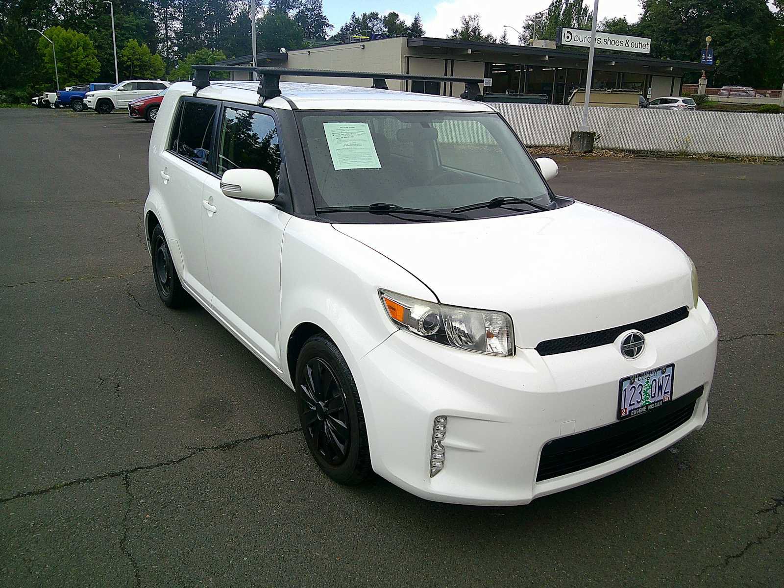 Used 2015 Scion xB FWD image 7