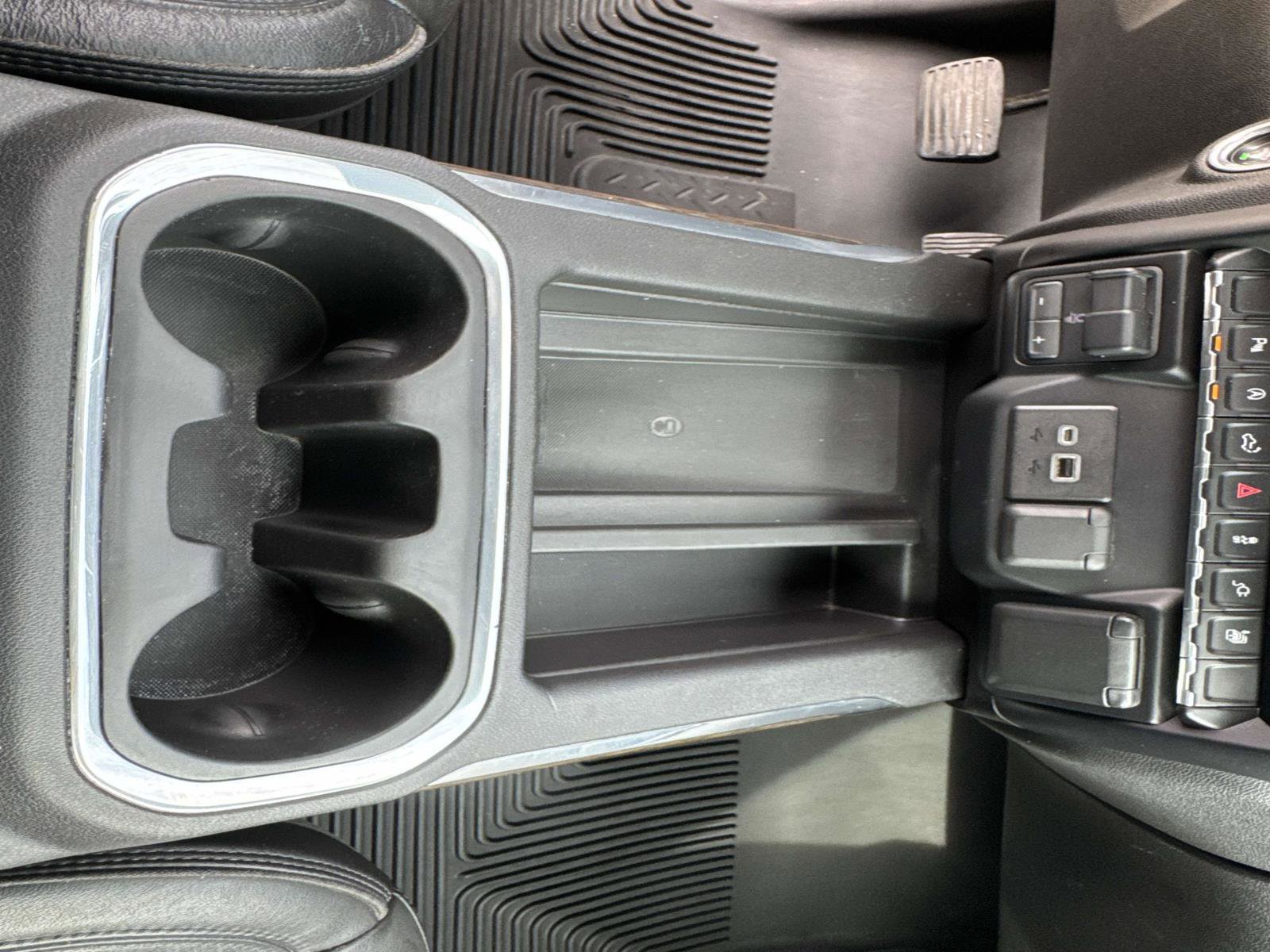 Used 2019 Chevrolet Silverado 1500 High Country AWD/4WD image 34