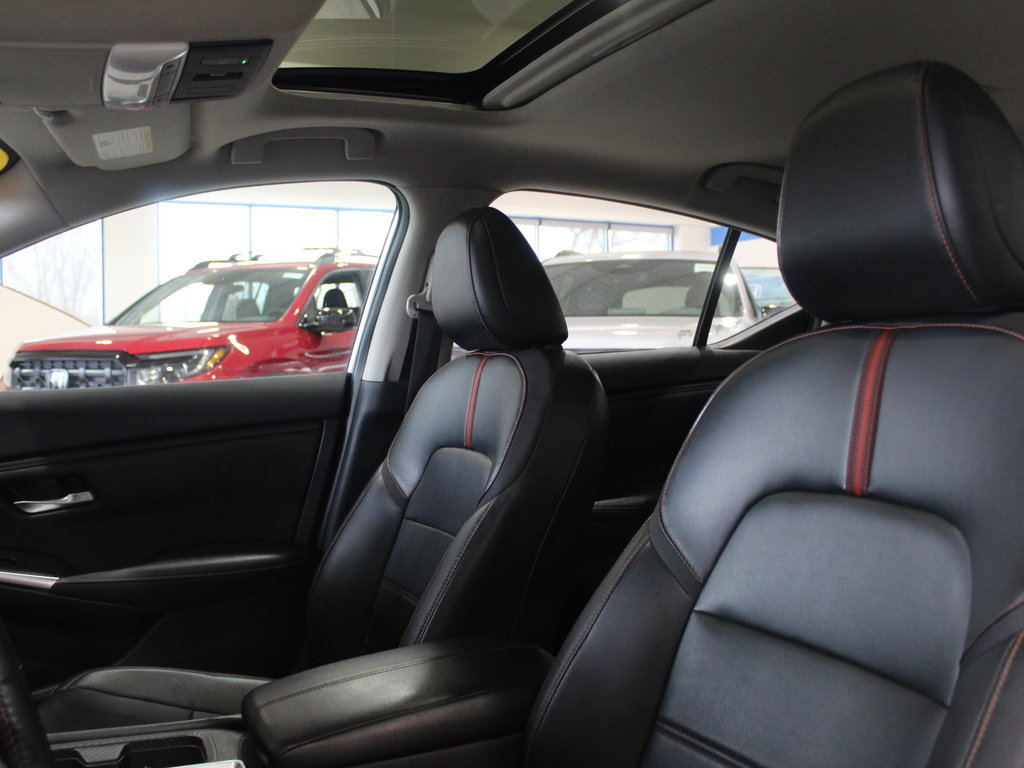 Used 2022 Nissan Sentra SR w/ SR Premium Package image 14