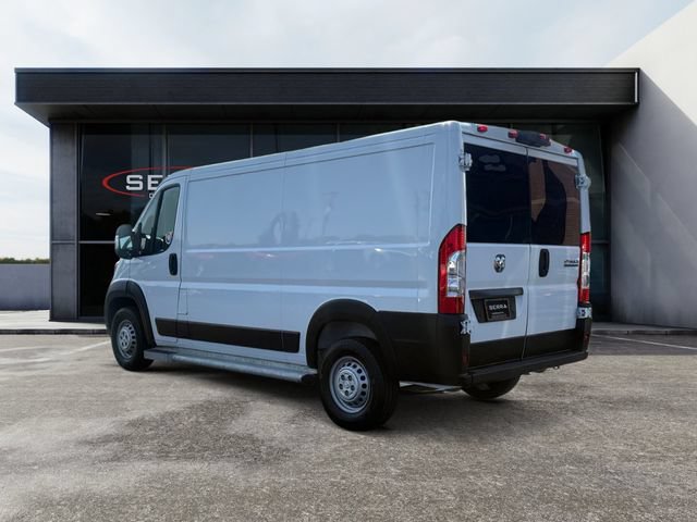 Used 2025 RAM ProMaster 2500 w/ U-Haul Equipment Group FWD image 3