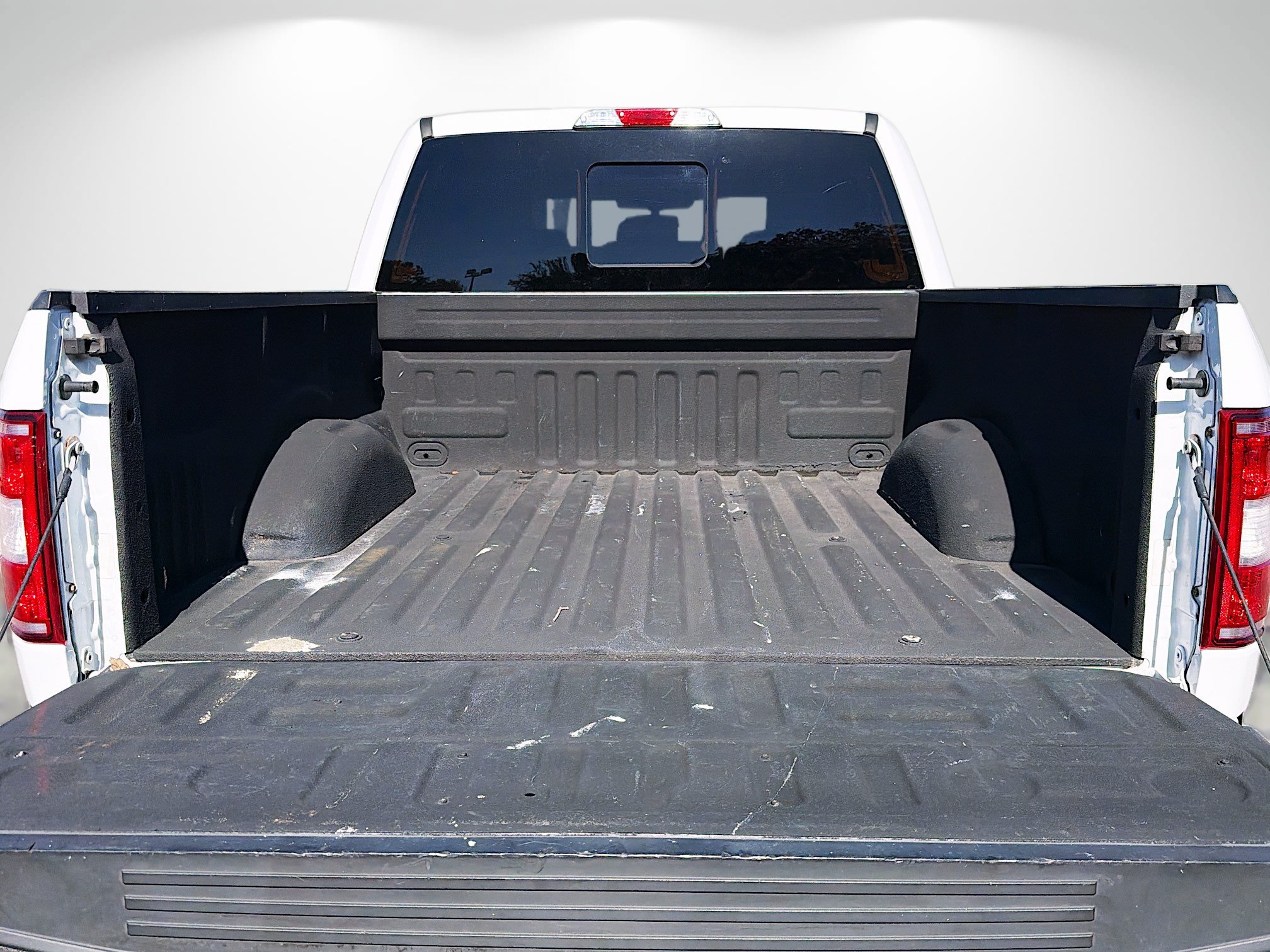 Used 2019 Ford F150 Lariat w/ Trailer Tow Package AWD/4WD image 12