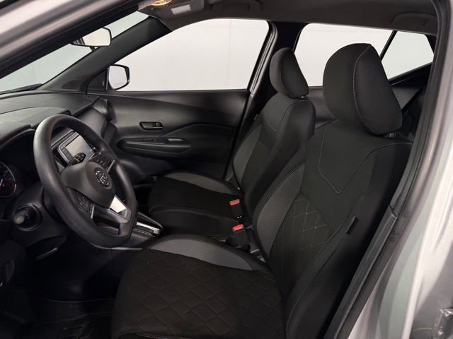 Used 2020 Nissan Kicks S image 14