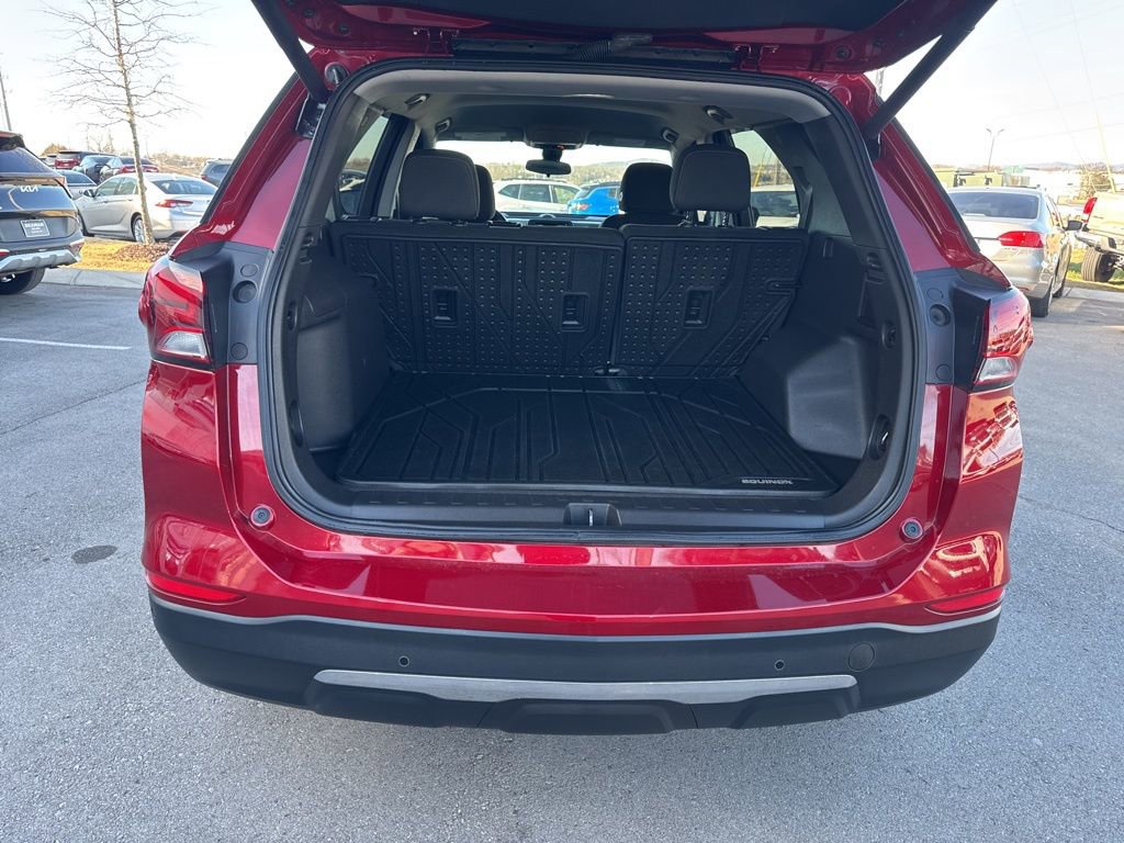 Used 2023 Chevrolet Equinox LT image 32