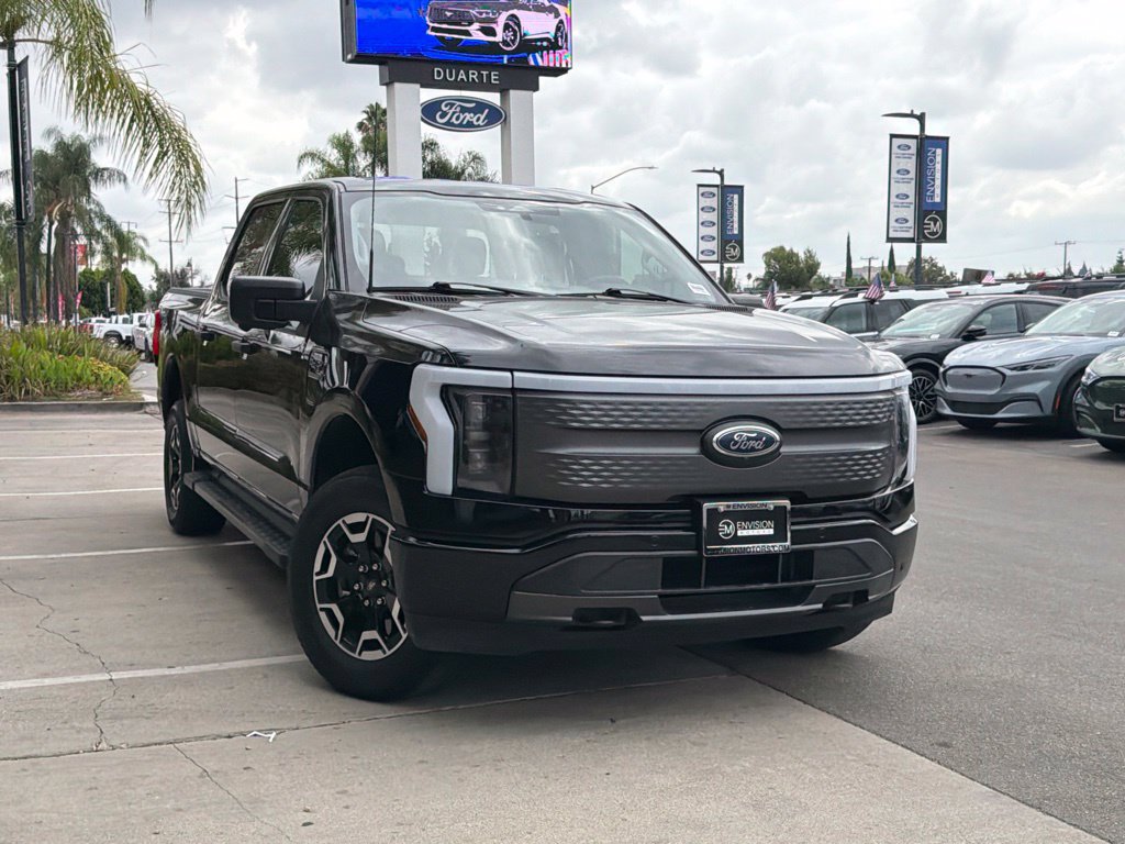 Certified 2023 Ford F150 Lightning XLT AWD/4WD image 3