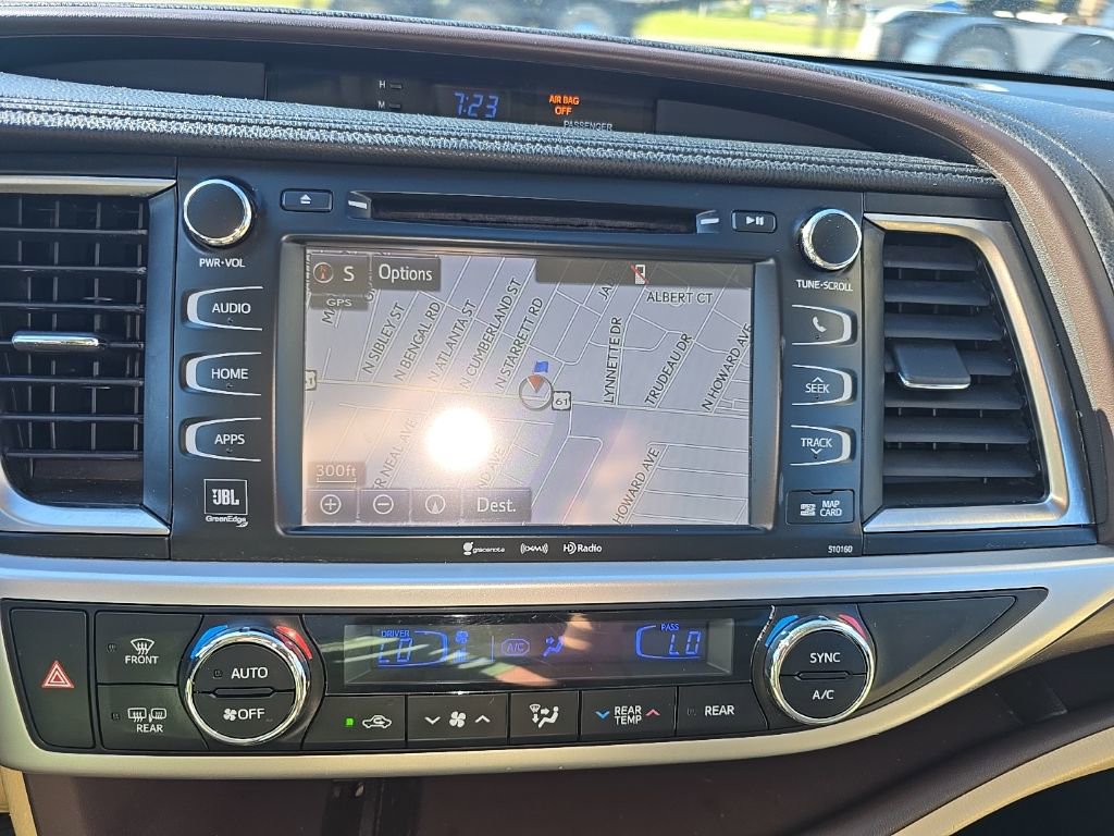 Used 2016 Toyota Highlander Limited image 18