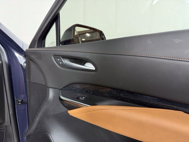 Used 2024 Cadillac XT4 Premium Luxury w/ Technology Package FWD image 22