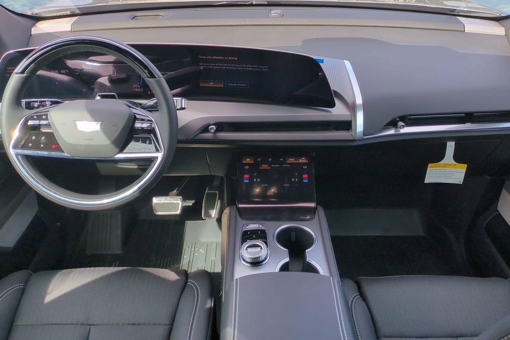 New 2026 Cadillac Vistiq Luxury w/ LPO, Floor Liner Package AWD/4WD image 13