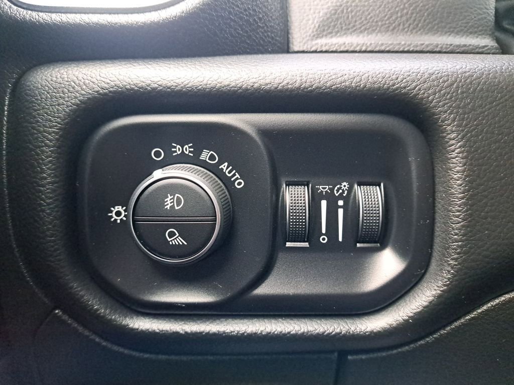 Used 2022 RAM 1500 Laramie image 25