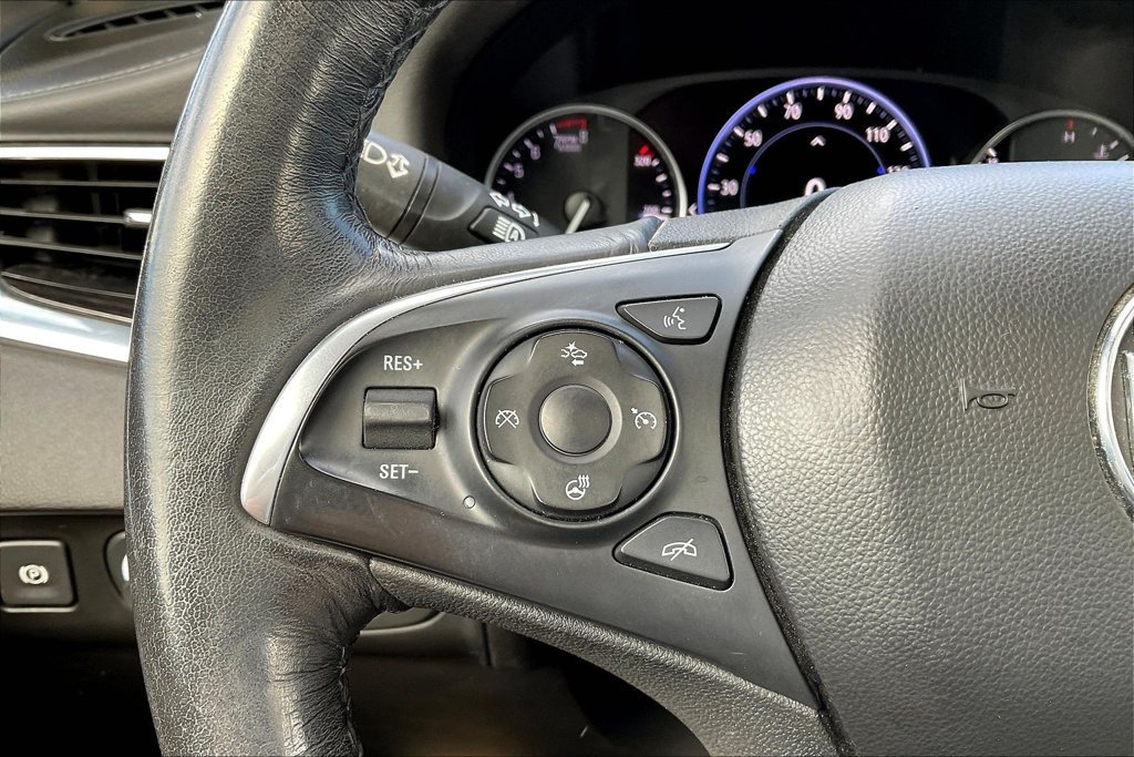 Used 2021 Buick Enclave Avenir w/ Avenir Technology Package AWD/4WD image 10