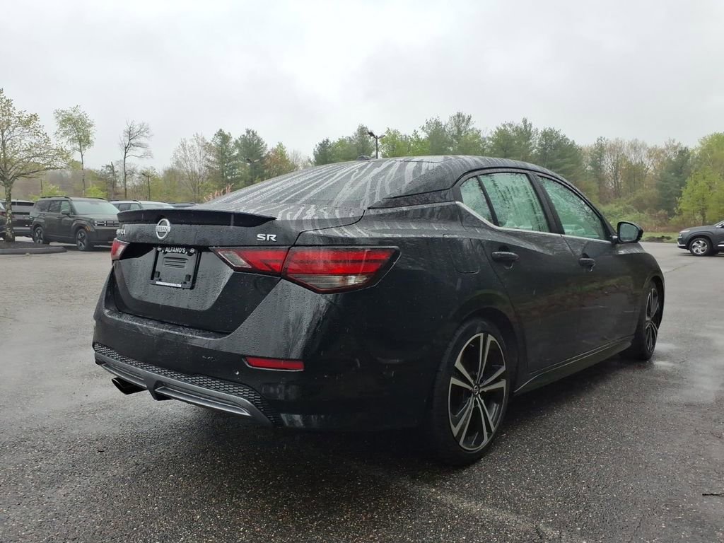 Used 2021 Nissan Sentra SR w/ SR Premium Package FWD image 4