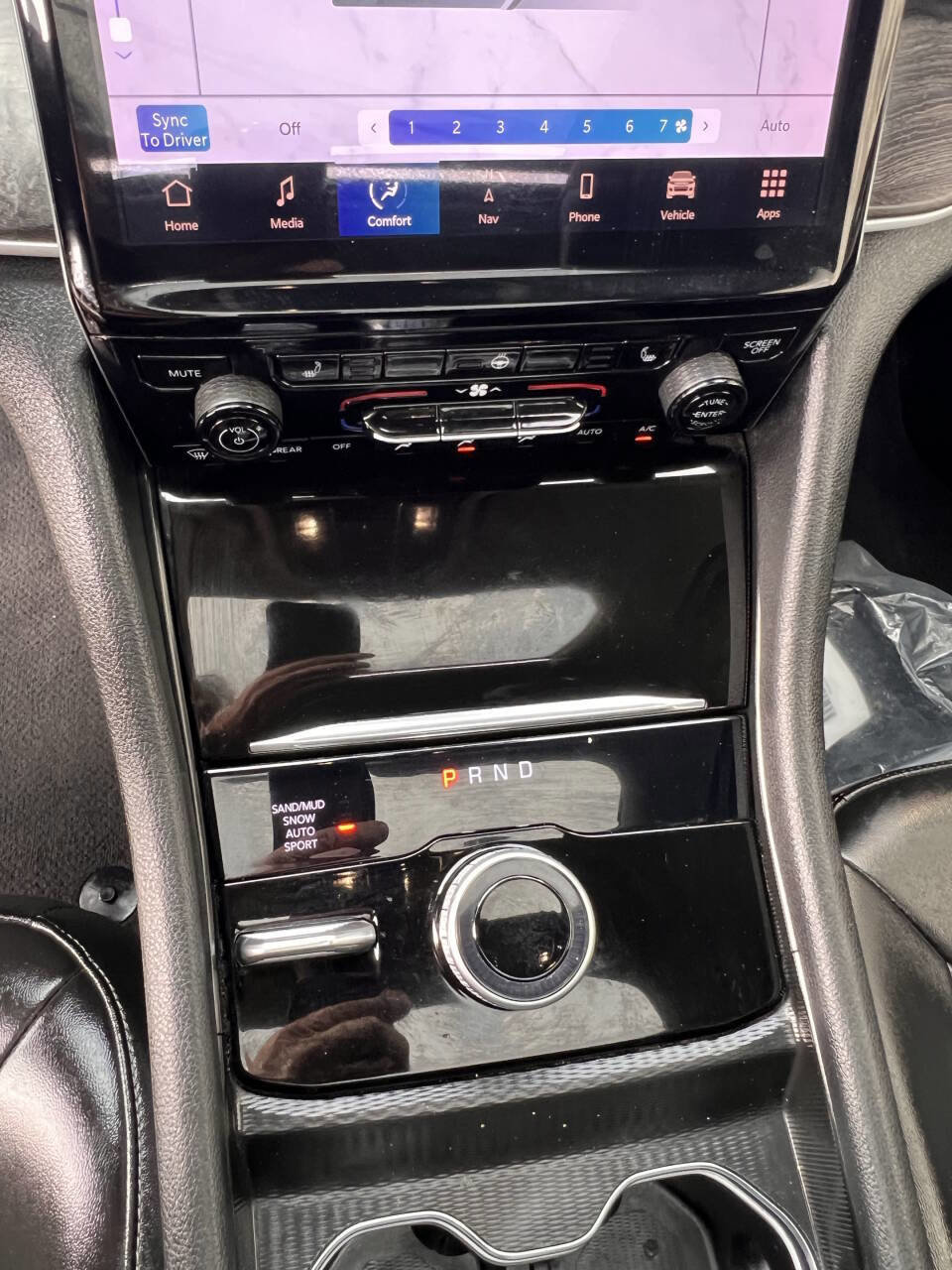 Used 2024 Jeep Grand Cherokee L Limited image 17