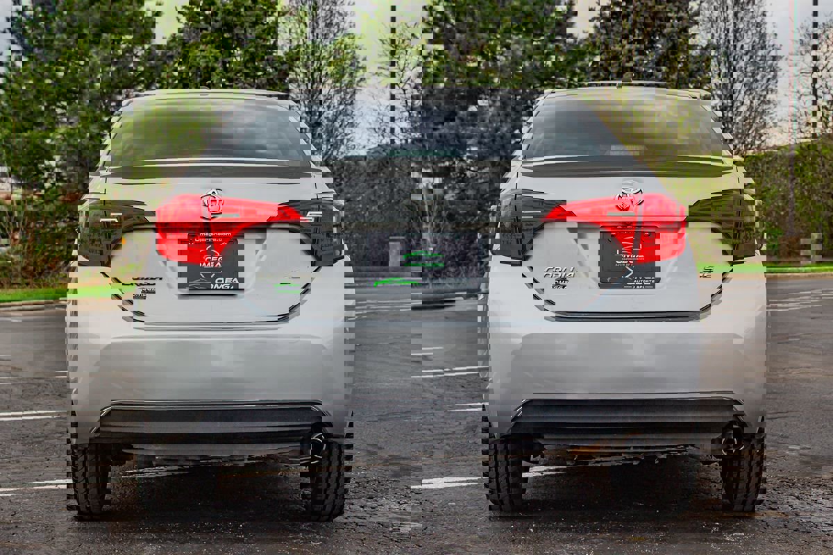 Used 2018 Toyota Corolla SE image 8