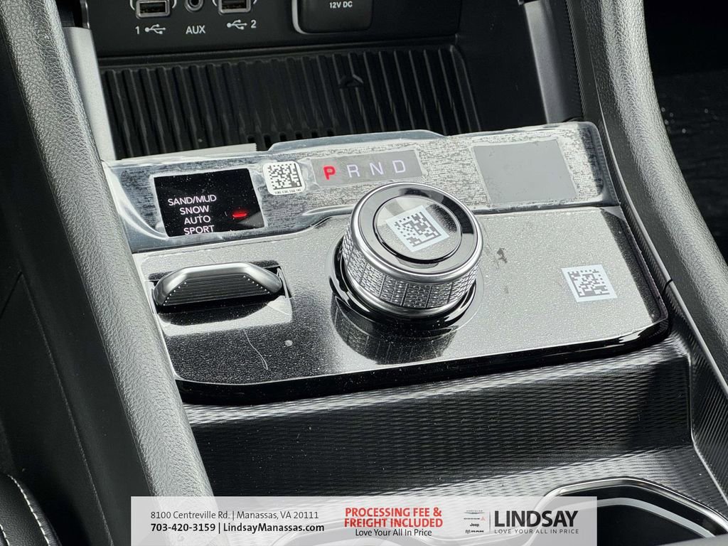 New 2026 Jeep Grand Cherokee Altitude AWD/4WD image 25