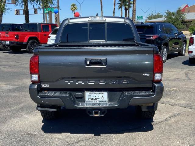 Used 2016 Toyota Tacoma TRD Off-Road AWD/4WD image 5