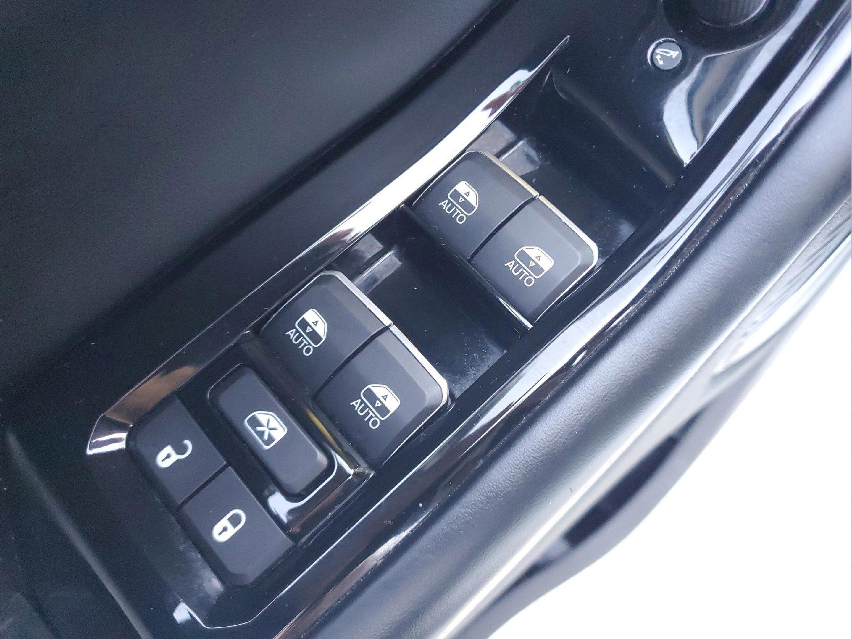 Certified 2021 Jeep Grand Cherokee L Overland w/ Luxury Tech Group IV image 18