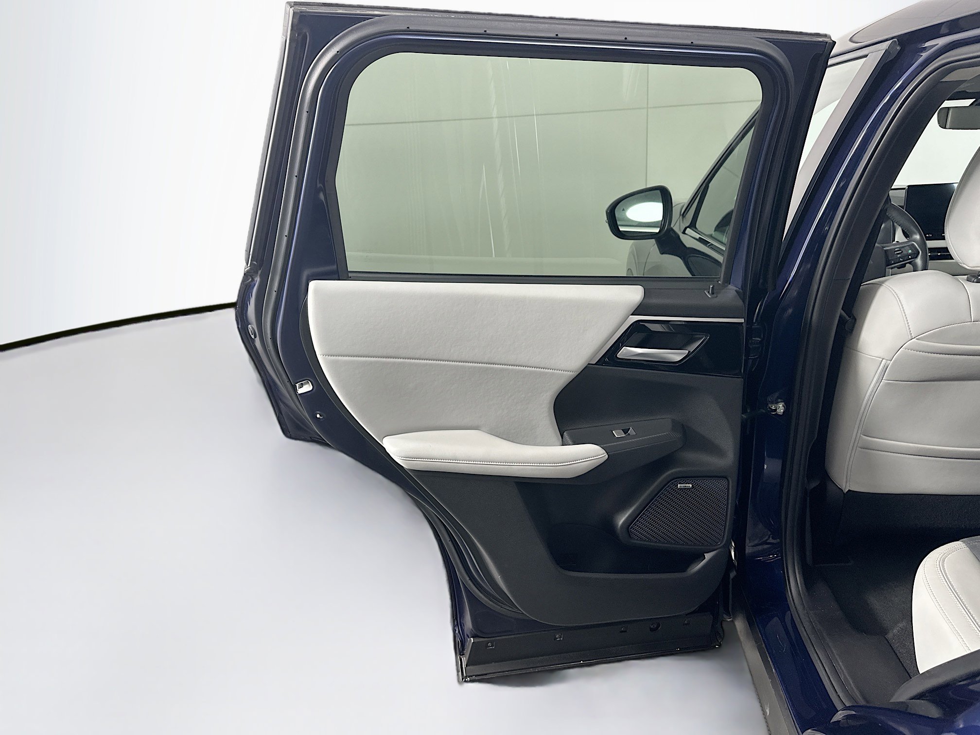 Used 2025 Mitsubishi Outlander SE AWD/4WD image 27