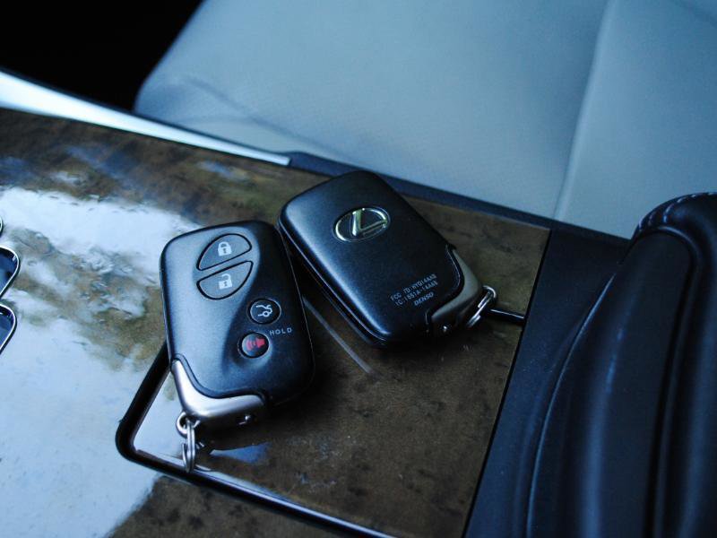 Used 2011 Lexus IS 350C w/ Luxury Pkg RWD image 29