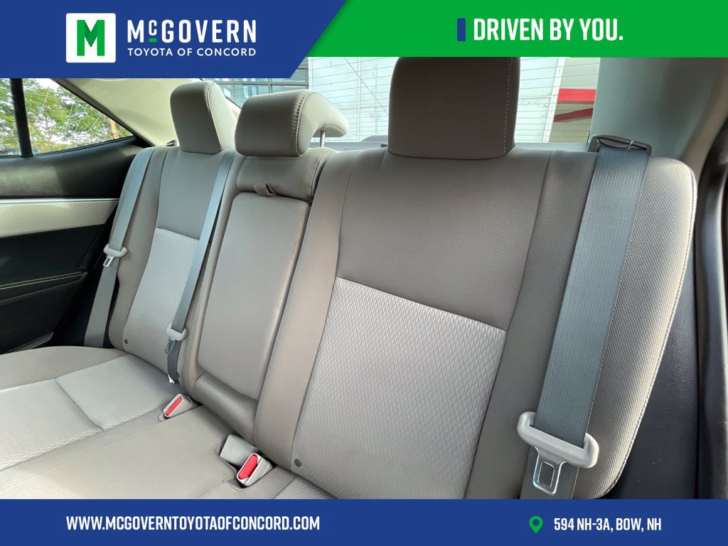 Used 2015 Toyota Corolla LE FWD image 17