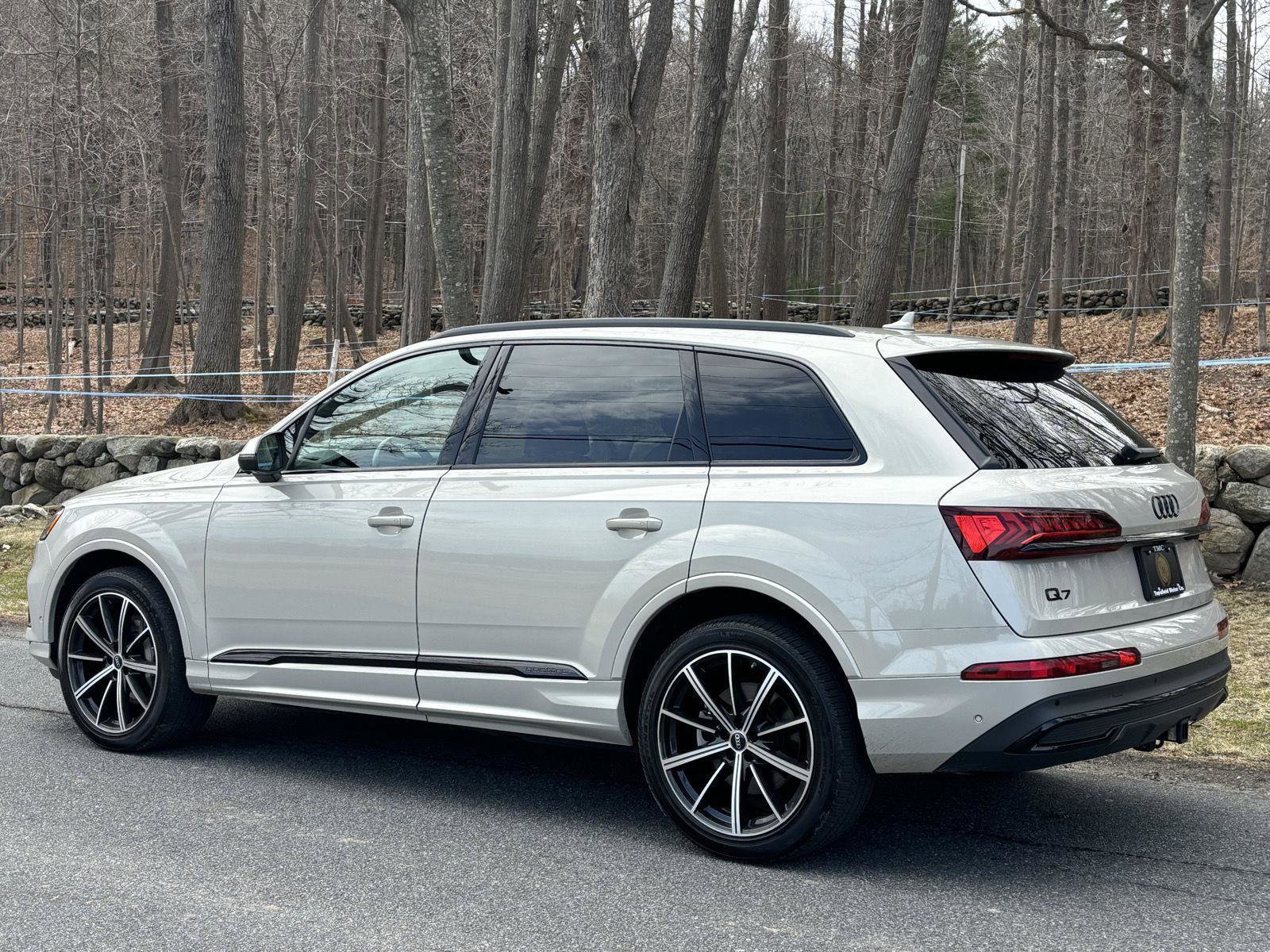 Used 2023 Audi Q7 3.0T Premium Plus w/ Premium Plus Package AWD/4WD image 14