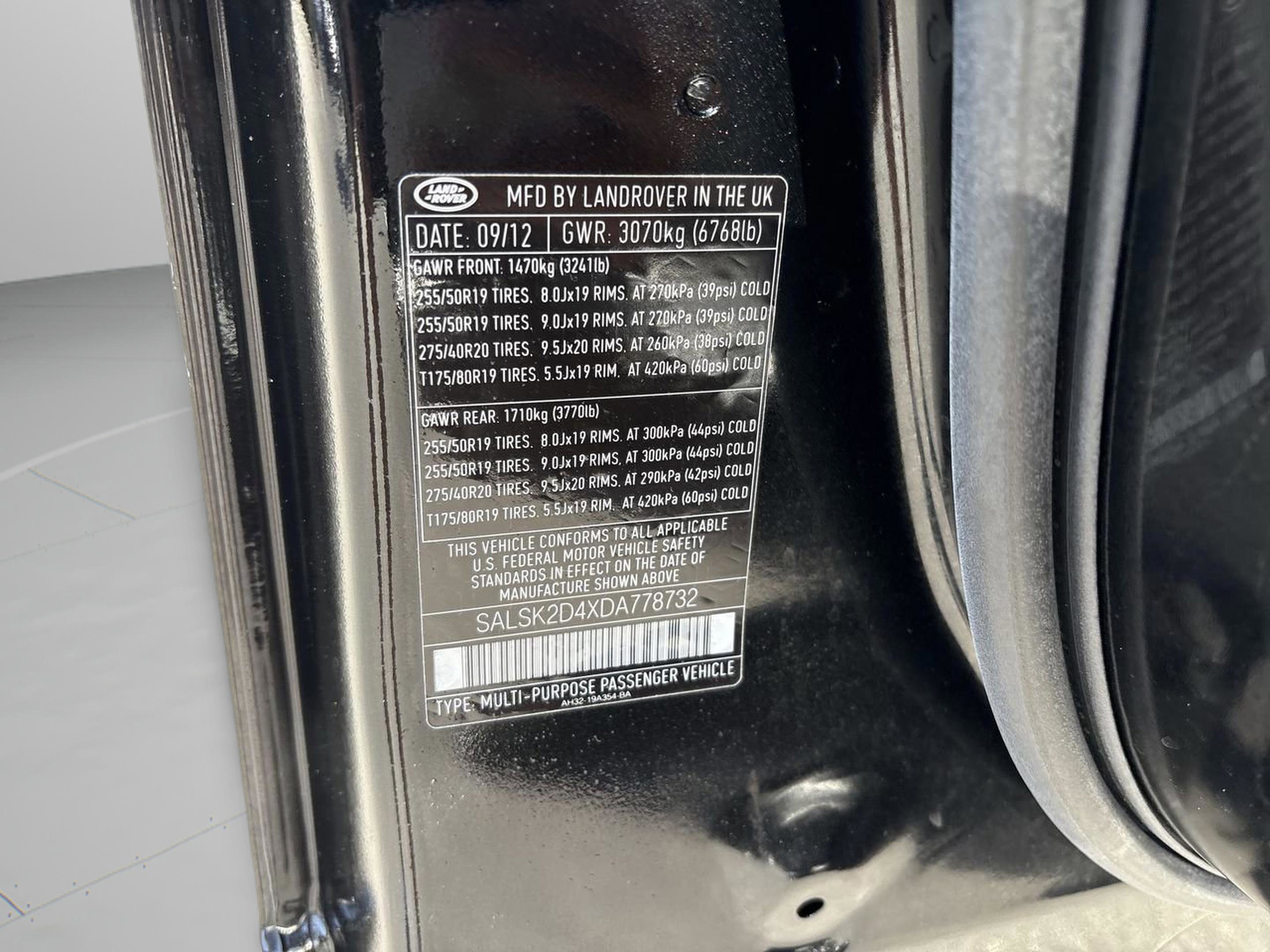 Used 2013 Land Rover Range Rover Sport HSE LUX image 31