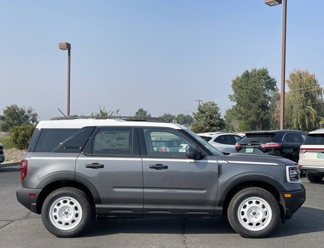 New 2025 Ford Bronco Sport Heritage w/ Convenience Package image 2