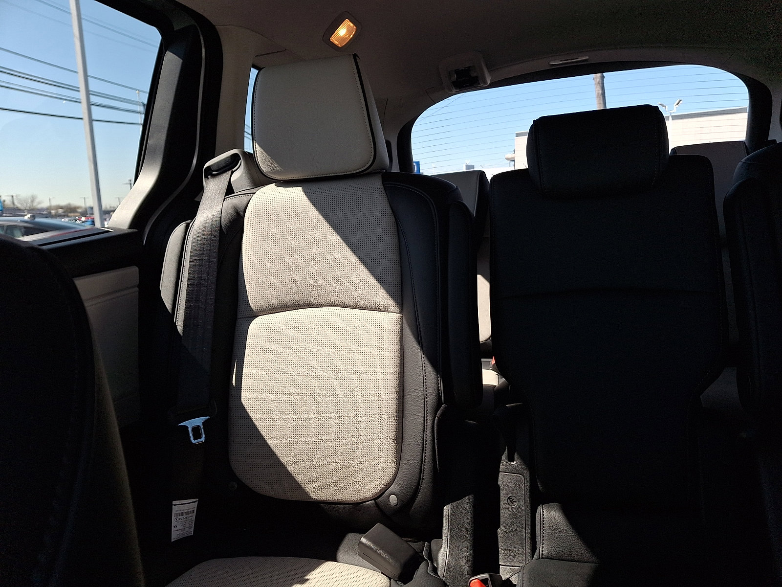 Used 2025 Honda Odyssey Elite image 14
