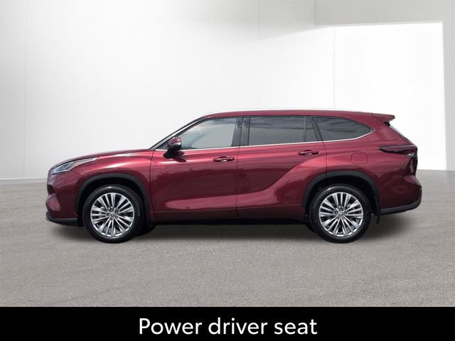 Certified 2026 Toyota Highlander Platinum AWD/4WD image 10
