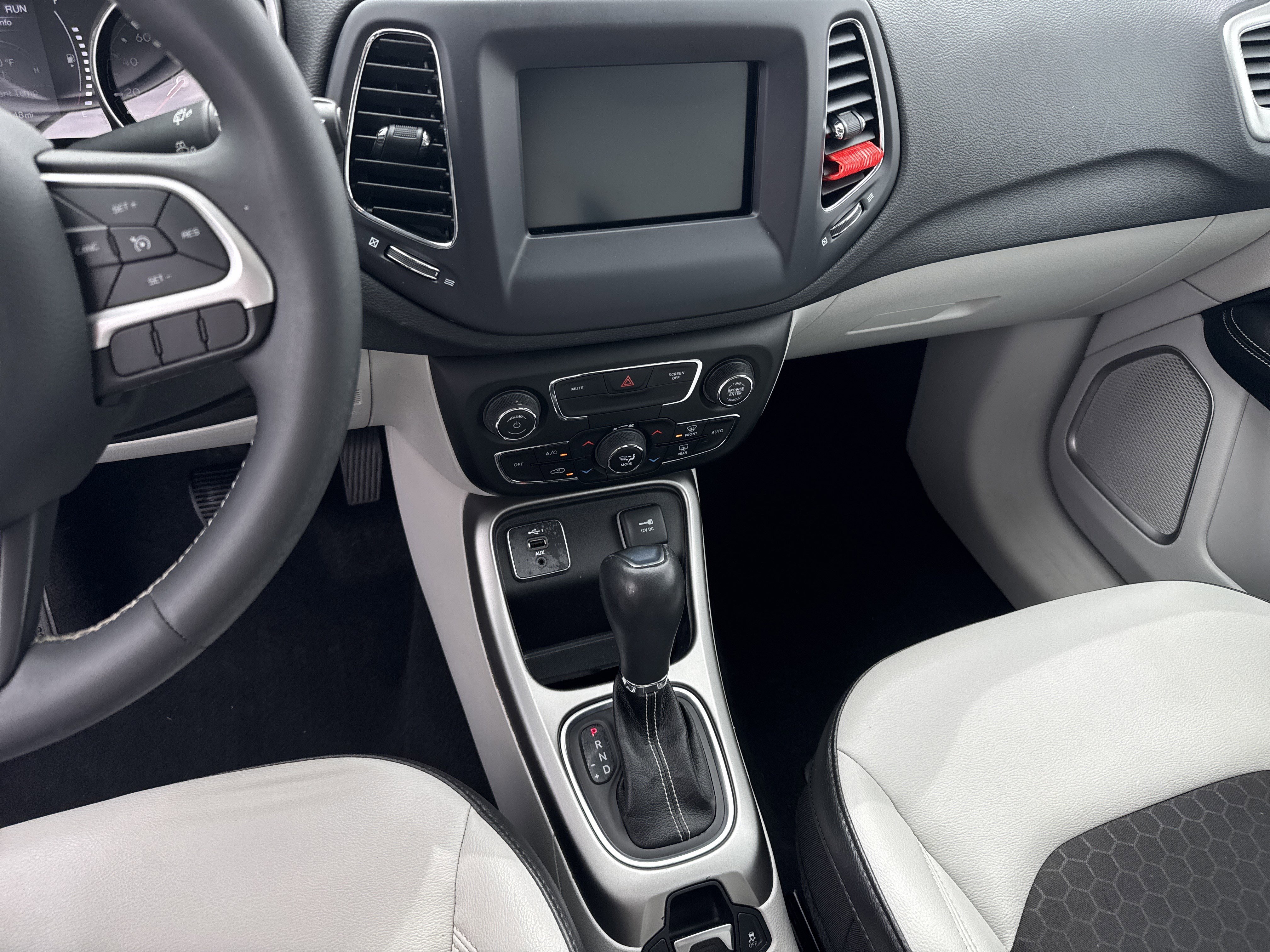 Used 2021 Jeep Compass Latitude image 32