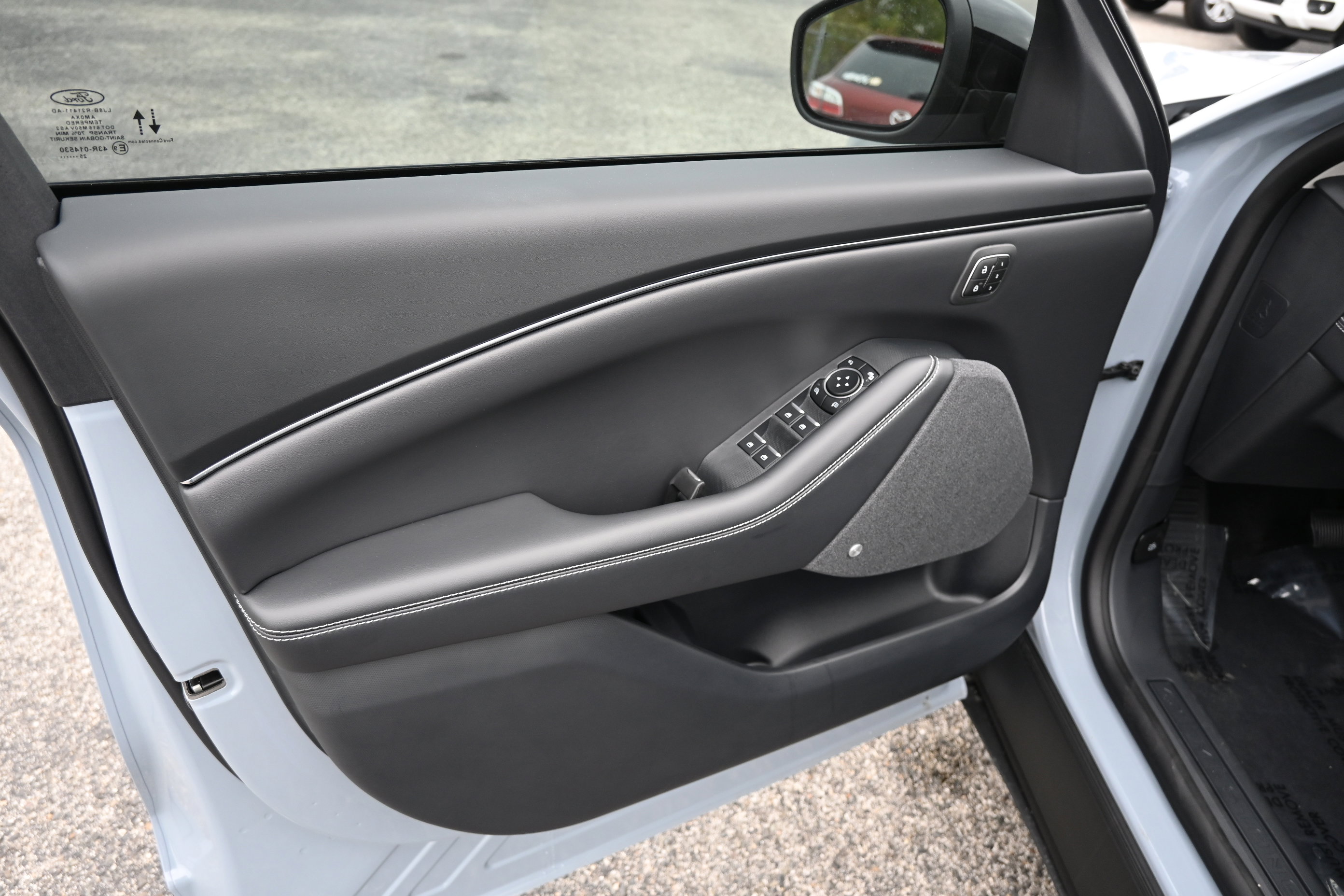 New 2025 Ford Mustang Mach-E Premium image 15