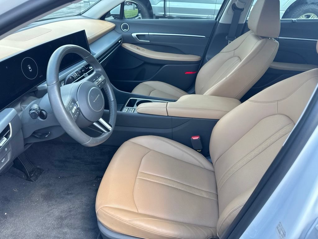 Certified 2025 Hyundai Sonata Limited FWD image 7